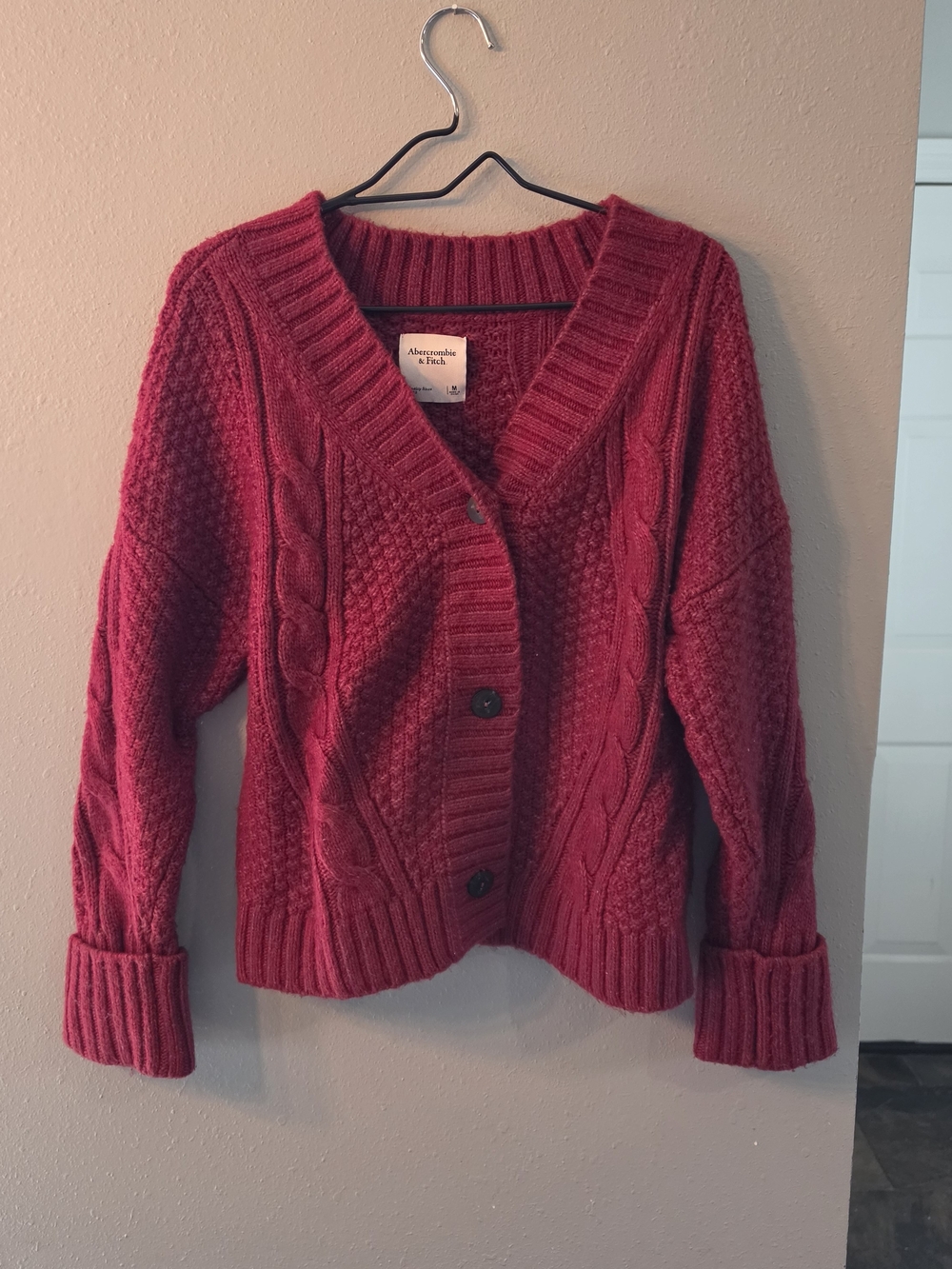 Abercrombie & Fitch Chunky Cable Knit Cardigan Sweater Berry Red Medium